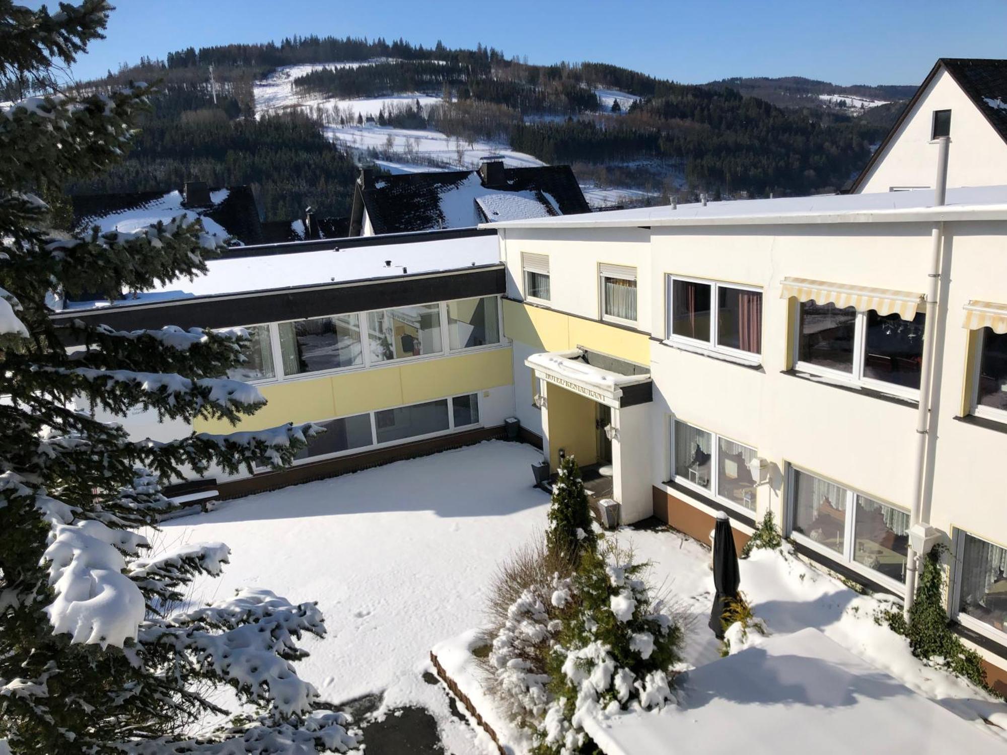 Berghotel Natura Bed & Breakfast Winterberg Exterior foto